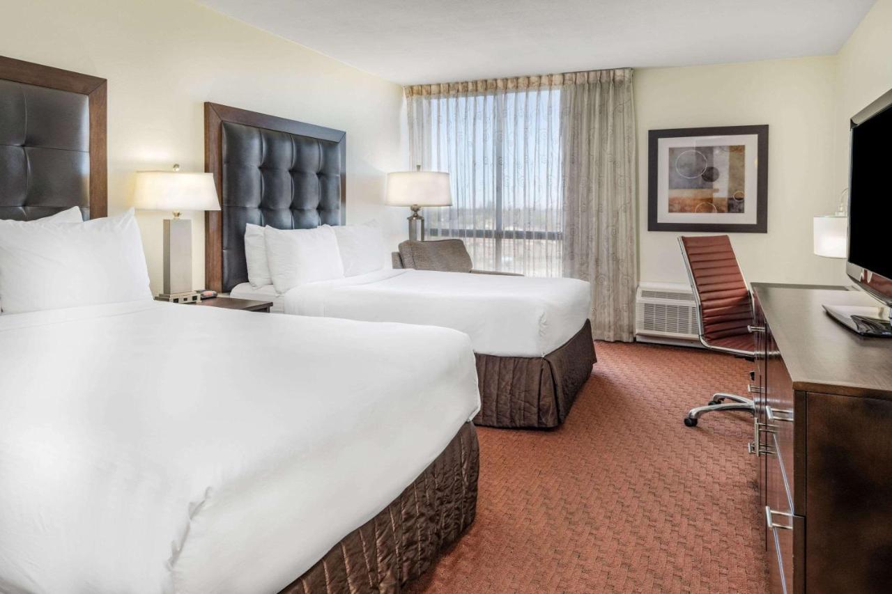 Hotel Wyndham Sacramento à Carmichael Extérieur photo