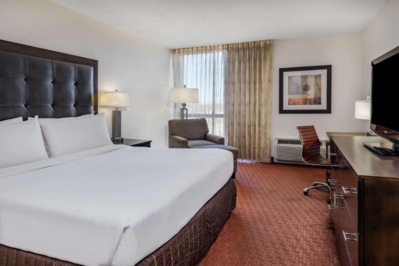 Hotel Wyndham Sacramento à Carmichael Extérieur photo