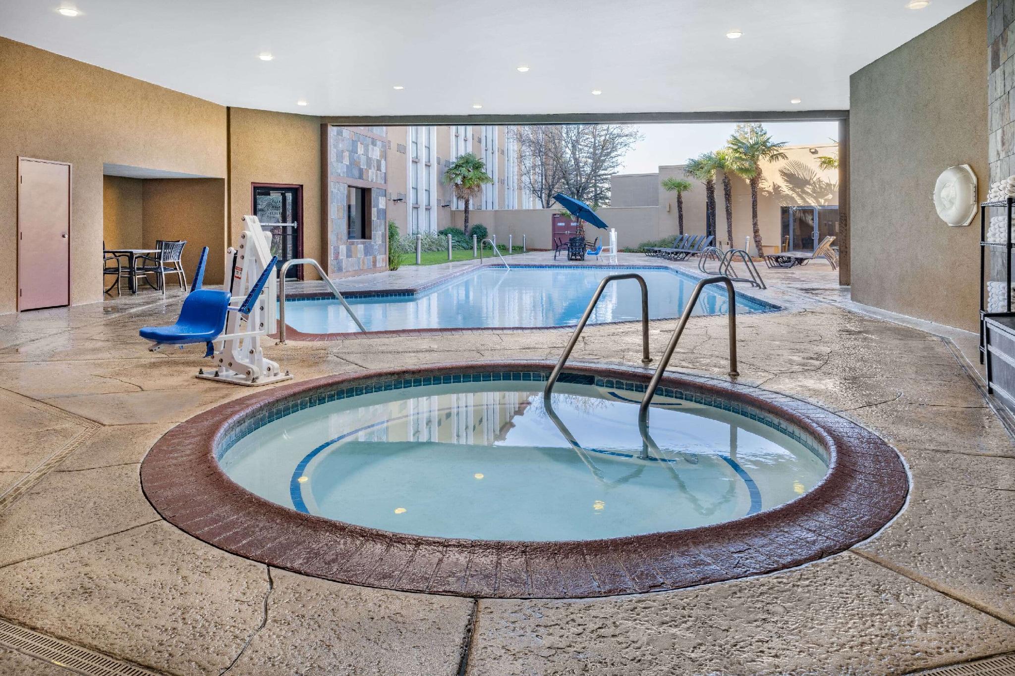 Hotel Wyndham Sacramento à Carmichael Extérieur photo