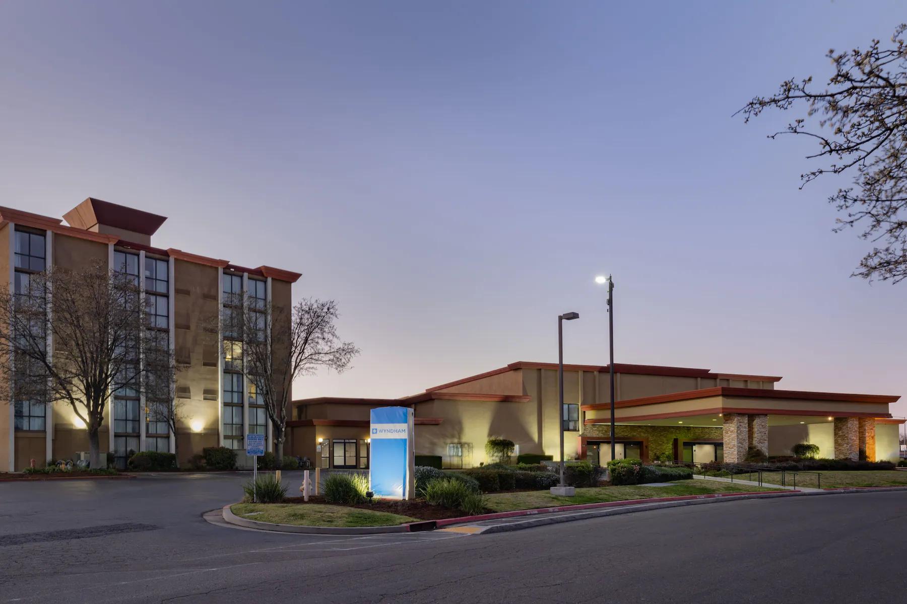 Hotel Wyndham Sacramento à Carmichael Extérieur photo